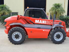 Manitou MT523 4wd Telehandler  - picture1' - Click to enlarge