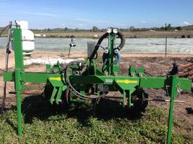 2014 Renaldo 2 Row 1 Bed Seed Planter - picture2' - Click to enlarge