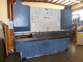 Cougar  Hydraulic Pressbrake - picture0' - Click to enlarge