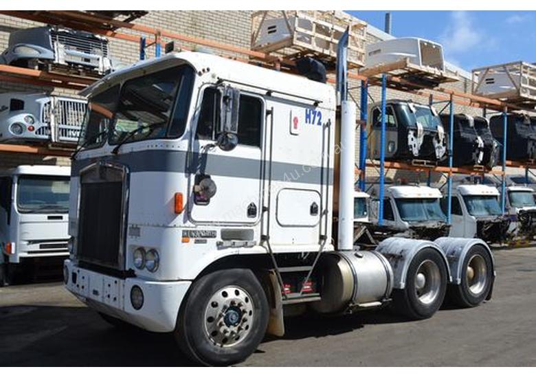 caption KENWORTH K100G Full Truck wrecking for parts to be sold - Top Quality great value