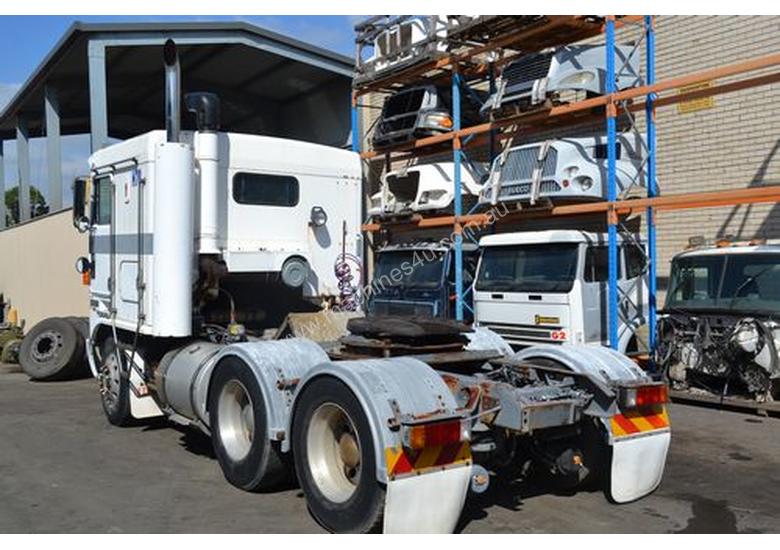 caption KENWORTH K100G Full Truck wrecking for parts to be sold - Top Quality great value