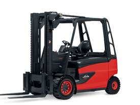 Linde Series 388 E35-E50 Electric Forklifts - picture0' - Click to enlarge