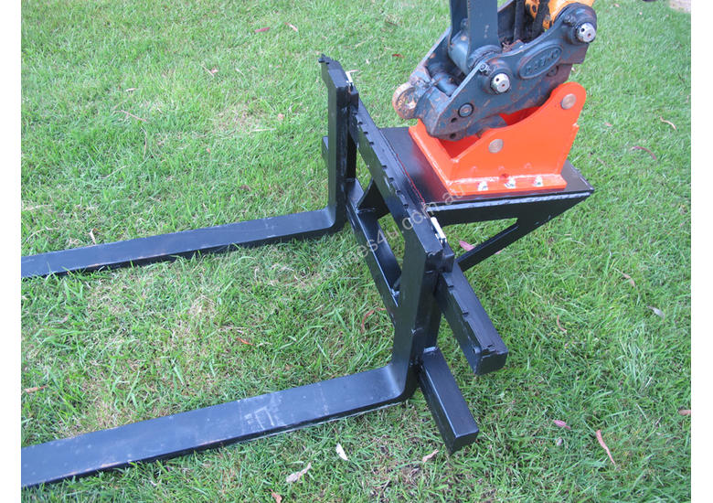 New 2017 LIPA Excavator Pallet Forks Offer with Flail Mulcher purchase