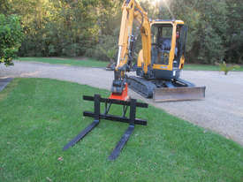Excavator Pallet Forks Offer with Flail Mulcher purchase - picture0' - Click to enlarge