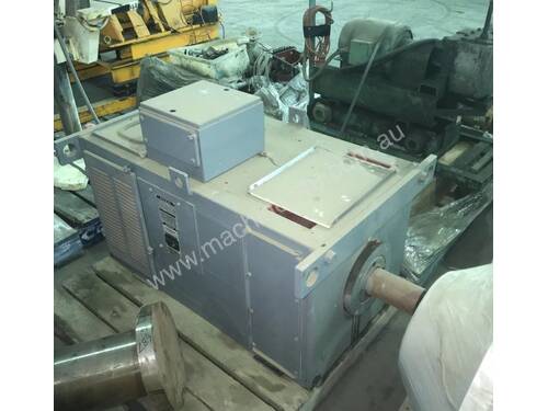 caption 370 kw 500 hp 2000 rpm 600 volt 315 frame DC Electric Motor