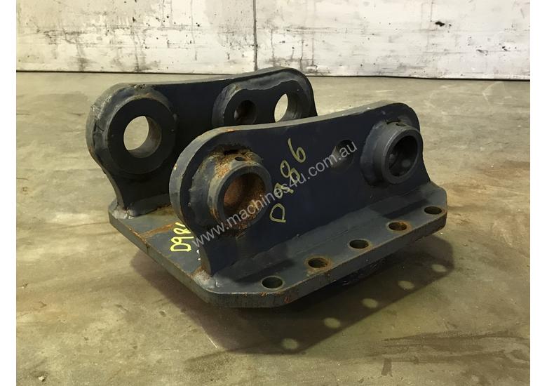 caption HEAD BRACKET TO SUIT 3-4T EXCAVATOR D986