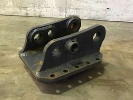 HEAD BRACKET TO SUIT 3-4T EXCAVATOR D986 - picture1' - Click to enlarge
