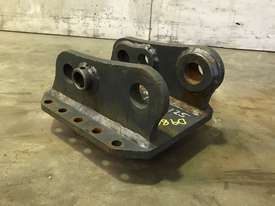 HEAD BRACKET TO SUIT 3-4T EXCAVATOR D986 - picture2' - Click to enlarge