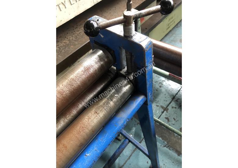 caption Sheetmetal Rolls Metal Curving Roller 3 foot / 900mm long