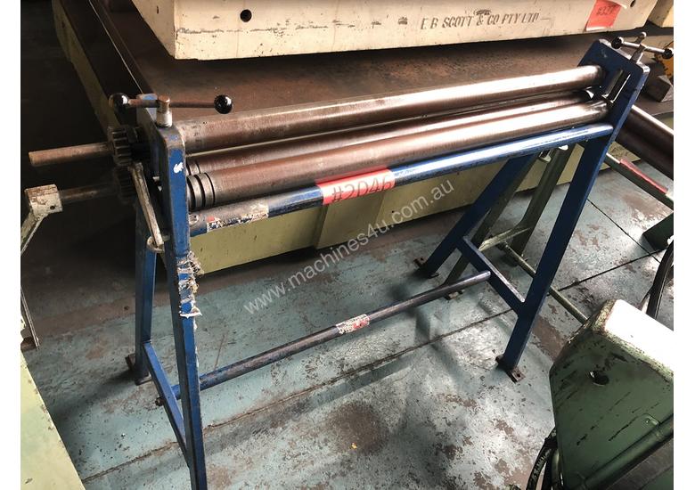 caption Sheetmetal Rolls Metal Curving Roller 3 foot / 900mm long