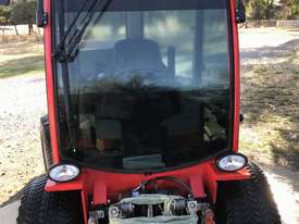 Small hydrostatic articulated 46 horse tractor - picture0' - Click to enlarge