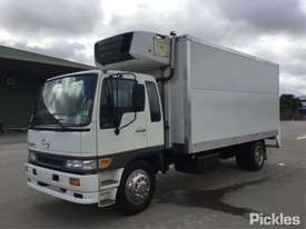 1999 Hino GD1J - picture2' - Click to enlarge