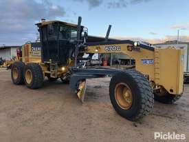 2012 John Deere 670 G - picture0' - Click to enlarge