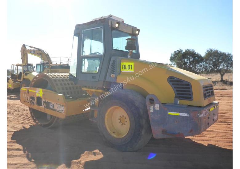 caption 2007 XCMG XS120PD Articulated Grid Vibratory Roller (RL01)