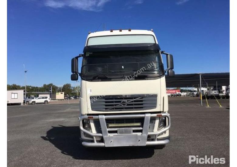 caption 2012 Volvo FH16