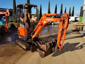 KUBOTA U17-3 EXCAVATOR WITH VERY LOW 571 HOURS AND BUCKETS - picture2' - Click to enlarge
