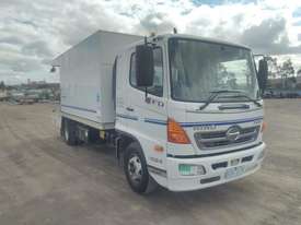 Hino FD 500 1024 - picture0' - Click to enlarge