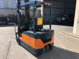 Toyota 7FBE18 Electric Forklift  - picture2' - Click to enlarge