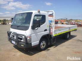 2010 Mitsubishi Canter FE83 - picture2' - Click to enlarge