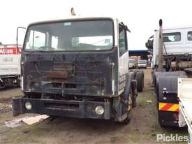 1998 International ACCO 2350G - picture1' - Click to enlarge