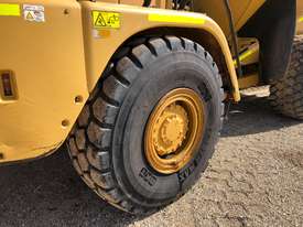 Caterpillar 725 Articulated Dump Truck  - picture1' - Click to enlarge