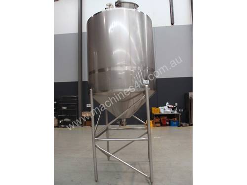 Stainless Steel Mixing Tank - Capacity 3,000 Lt