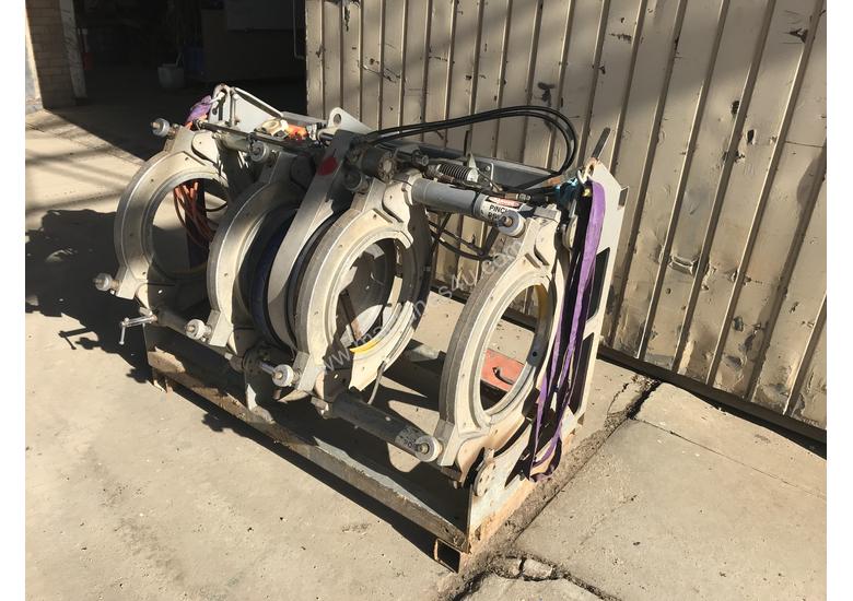 caption HDPE BUTT WELDER