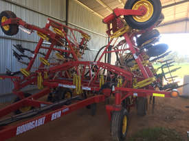 Bourgault 8910 Air Seeder Seeding/Planting Equip - picture0' - Click to enlarge