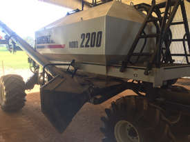Bourgault 8910 Air Seeder Seeding/Planting Equip - picture1' - Click to enlarge