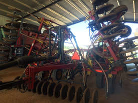 Bourgault 8910 Air Seeder Seeding/Planting Equip - picture2' - Click to enlarge