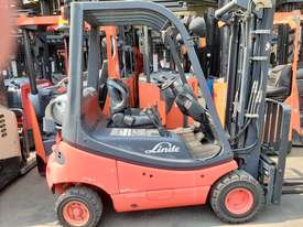 Linde Container Mast Forklift 07 Model 1.8 Ton Only $8000 plus gst - picture2' - Click to enlarge