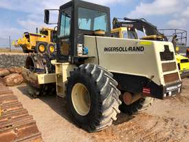 1998 Ingersoll Rand SD110F Roller  - picture2' - Click to enlarge