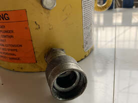 Enerpac CLP-1002 Pancake Lock Nut Hydraulic Cylinder Single Acting 100 Ton Steel Series CLP - picture2' - Click to enlarge