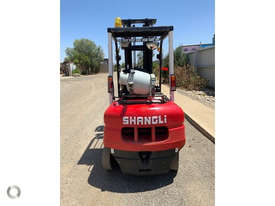 Shangli 2.5T LPG / Petrol Counterbalance Forklift - picture1' - Click to enlarge