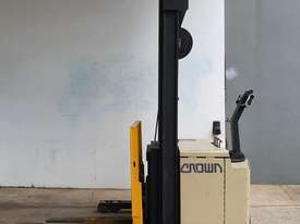 Crown Heavy Duty Walkie Reach Forklift - picture0' - Click to enlarge