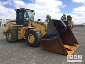 2010 Cat 938H Wheel Loader - picture2' - Click to enlarge