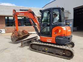 2016 KUBOTA U55-4 EXCAVATOR WITH LOW 2210 HOURS, FULL CAB, ANGLE BLADE, HITCH AND FULL BUCKET SET. - picture1' - Click to enlarge