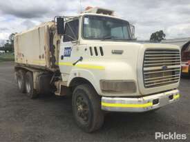1994 Ford L8000 - picture0' - Click to enlarge