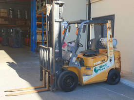 TCM 2170kg LPG Forklift with 4350mm Two Stage Mast (Looks Rough, Runs Well) - picture0' - Click to enlarge