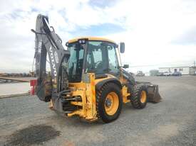 Volvo BL71B Turbo Powershift Backhoe Loader - picture1' - Click to enlarge