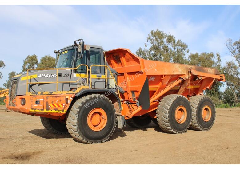 caption Hitachi AH400D Dump Truck