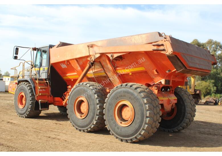 caption Hitachi AH400D Dump Truck