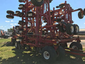 Morris RAZR & 9300s Air Seeder Complete Single Brand Seeding/Planting Equip - picture2' - Click to enlarge