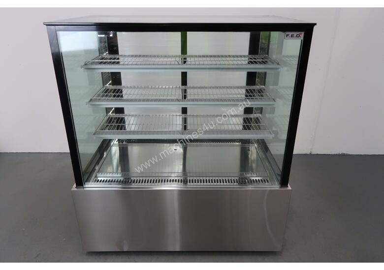 caption FED SL840V Refrigerated Display