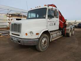 FREIGHTLINER FL112 CRANE TRUCK - picture1' - Click to enlarge