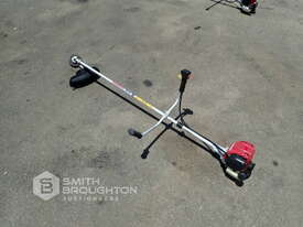 HONDA UMK425U PETROL WHIPPER SNIPPER - picture0' - Click to enlarge