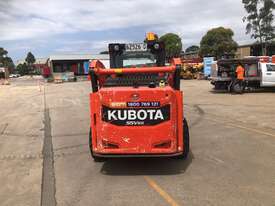 2016 Kubota SSV65 - picture1' - Click to enlarge