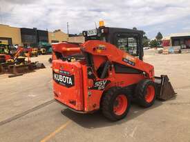 2016 Kubota SSV65 - picture2' - Click to enlarge