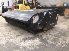 Skid steer broom - picture1' - Click to enlarge