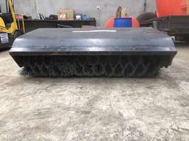 Skid steer broom - picture1' - Click to enlarge